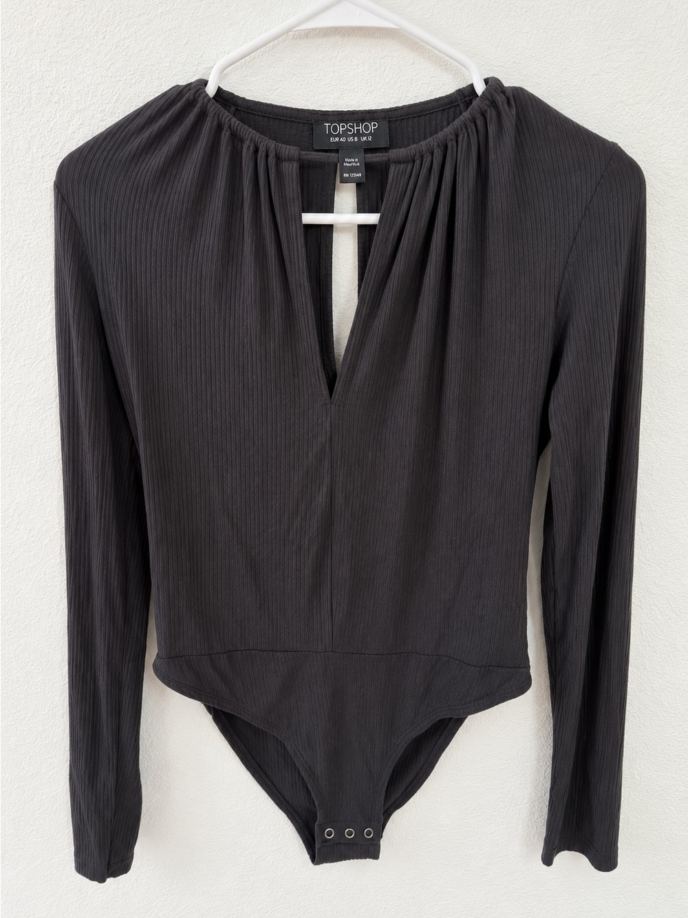 Topshop Gray Ribbed Long-Sleeve Bodysuit with Keyhole
